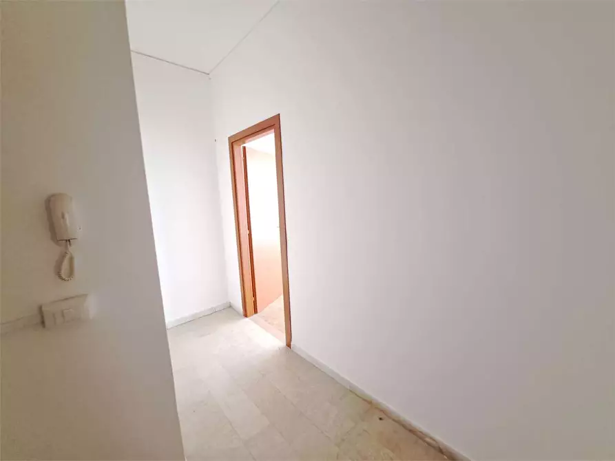 Immagine 8 di Ufficio in affitto  in Via monte grappa  5 a Livorno