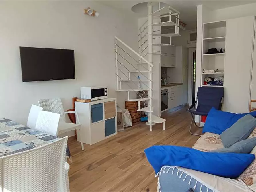 Immagine 7 di Appartamento in vendita  in Via Mario Puccini Chioma a Livorno