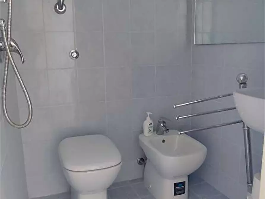 Immagine 17 di Appartamento in vendita  in Via Mario Puccini Chioma a Livorno