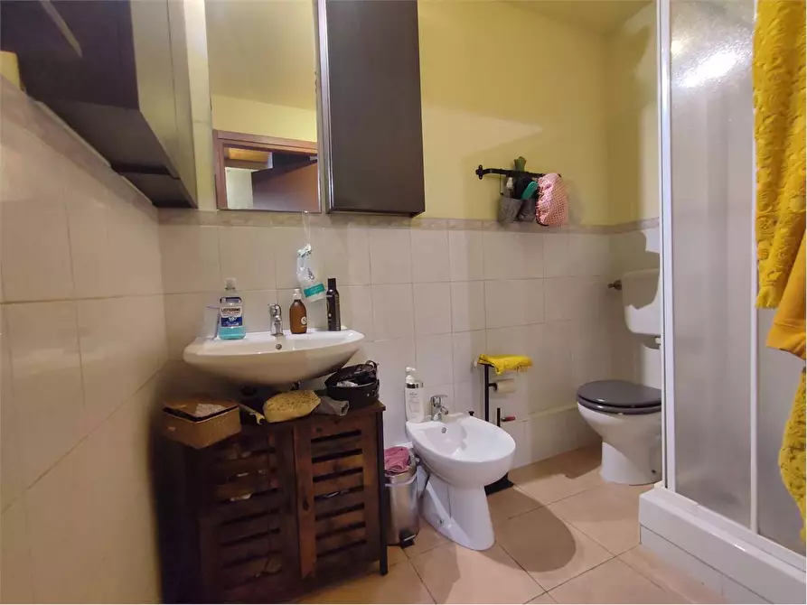 Immagine 16 di Appartamento in vendita  in via Fagiuoli  a Livorno