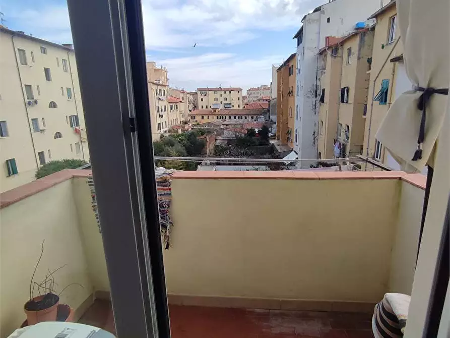 Immagine 9 di Appartamento in vendita  in via Fagiuoli  a Livorno