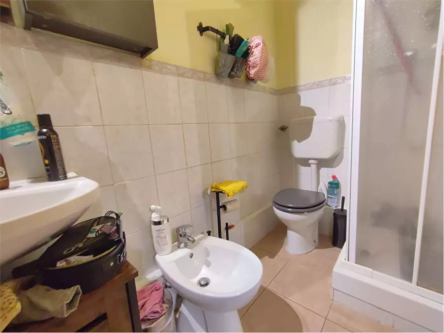 Immagine 25 di Appartamento in vendita  in via Fagiuoli  a Livorno