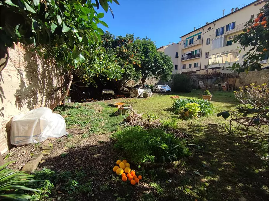 Immagine 15 di Appartamento in vendita  in Via Maggi a Livorno