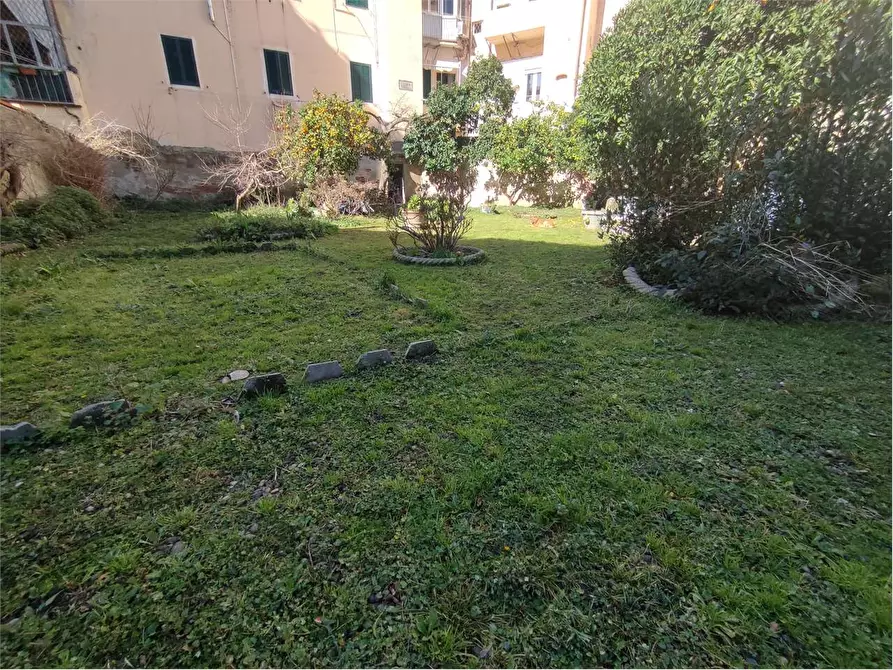 Immagine 13 di Appartamento in vendita  in Via Maggi a Livorno