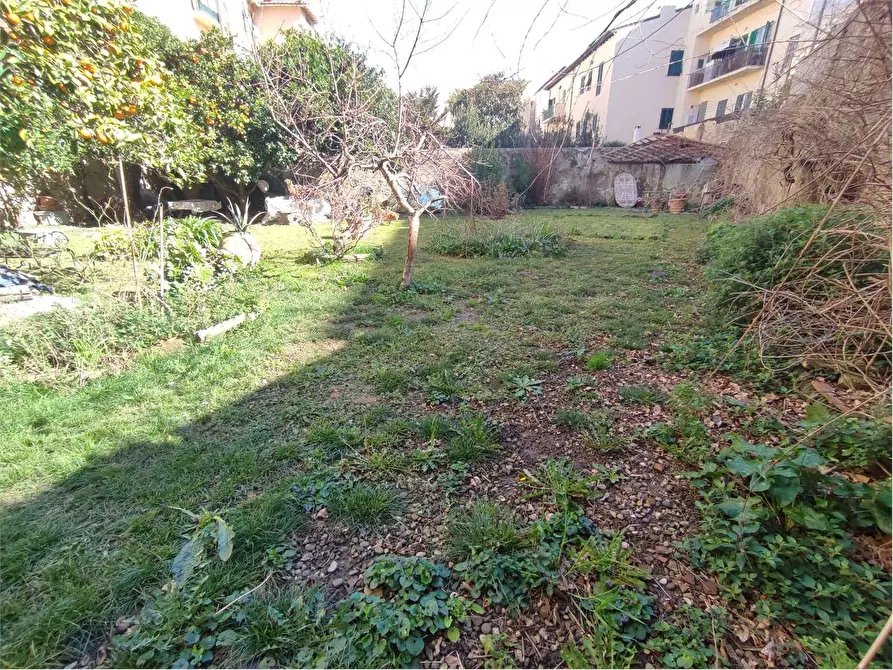 Immagine 46 di Appartamento in vendita  in Via Maggi a Livorno