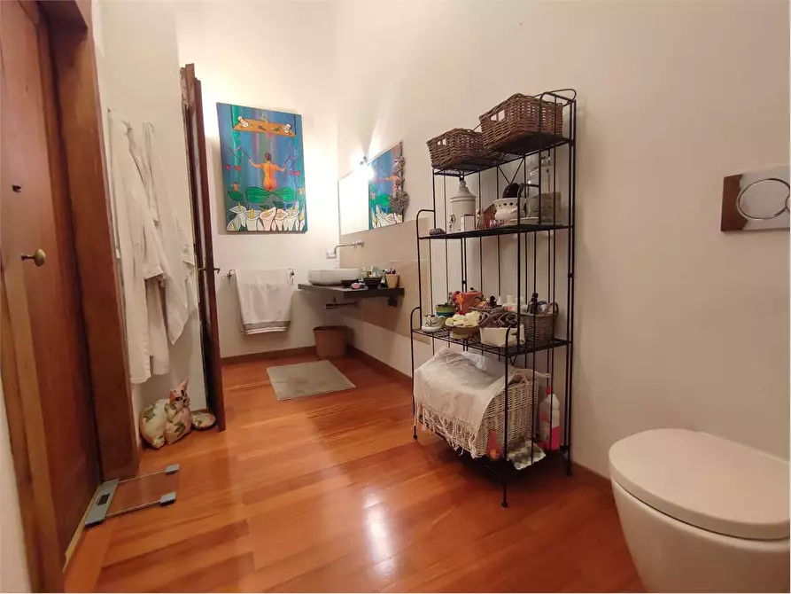 Immagine 30 di Appartamento in vendita  in Via Maggi a Livorno