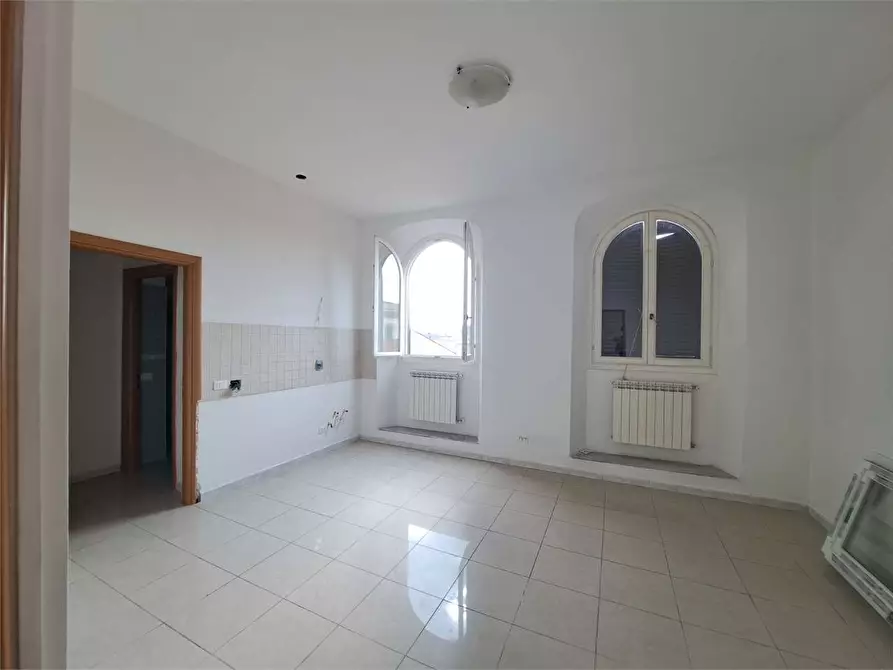 Immagine 4 di Appartamento in vendita  in via mentana a Livorno