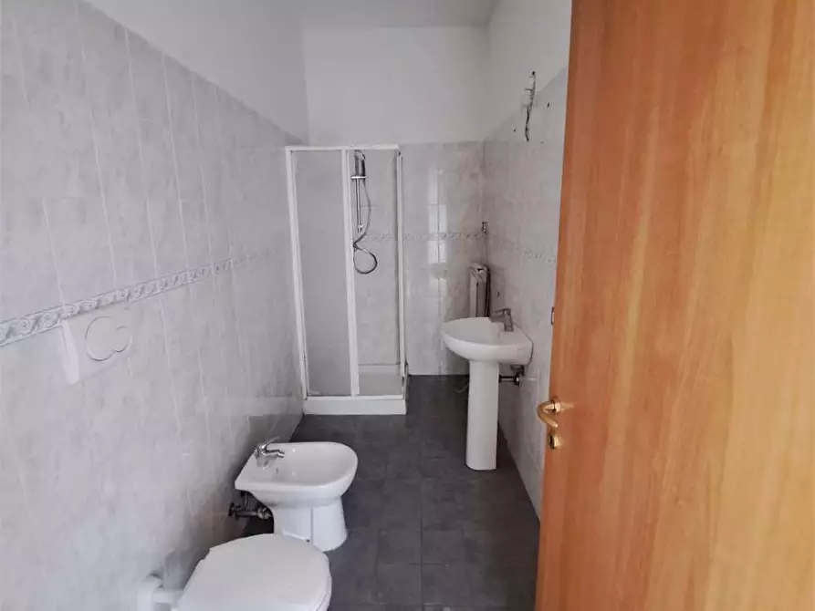 Immagine 14 di Appartamento in vendita  in via mentana a Livorno