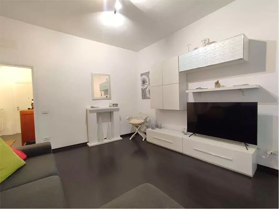 Immagine 2 di Appartamento in vendita  in via Antonio Mangini a Livorno