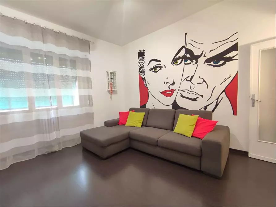 Immagine 3 di Appartamento in vendita  in via Antonio Mangini a Livorno