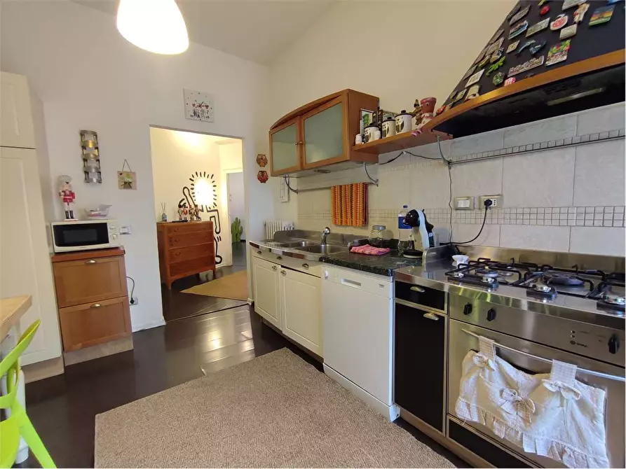 Immagine 5 di Appartamento in vendita  in via Antonio Mangini a Livorno