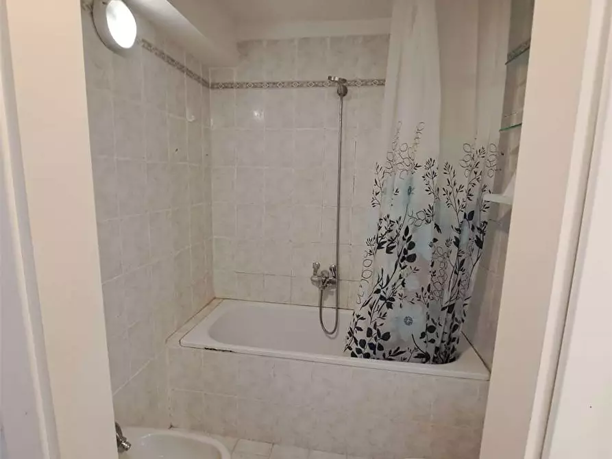 Immagine 19 di Appartamento in vendita  in via VITTORIO CORCOS a Livorno