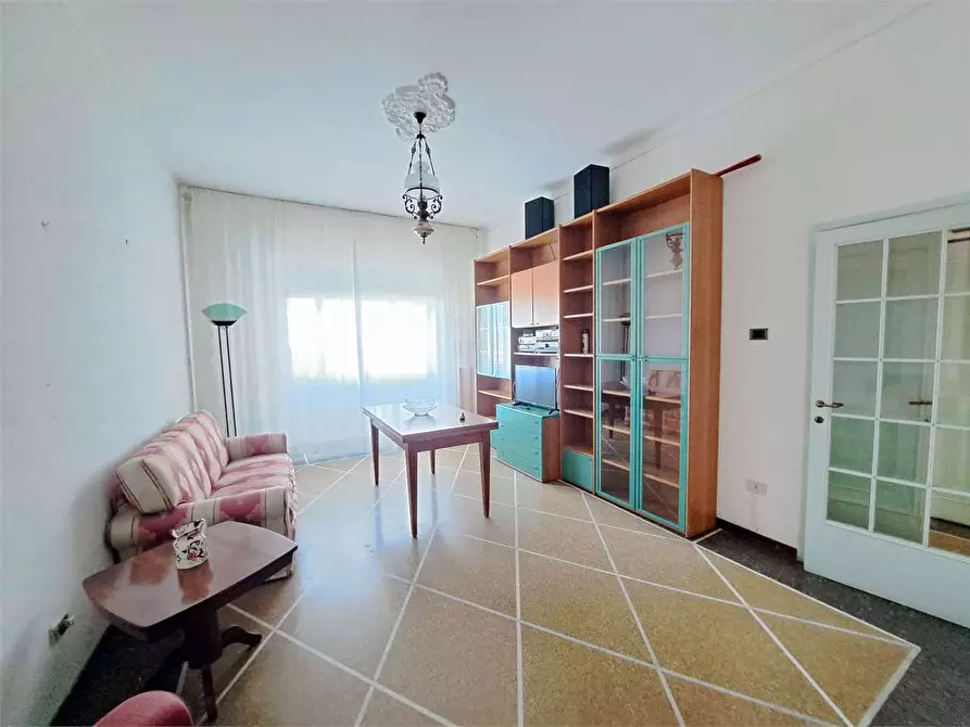 Immagine 7 di Appartamento in vendita  in Viale italia  5 a Livorno
