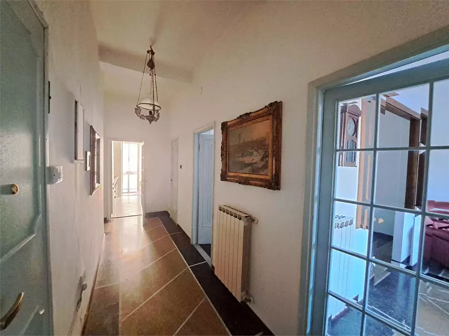 Immagine 11 di Appartamento in vendita  in Viale italia  5 a Livorno