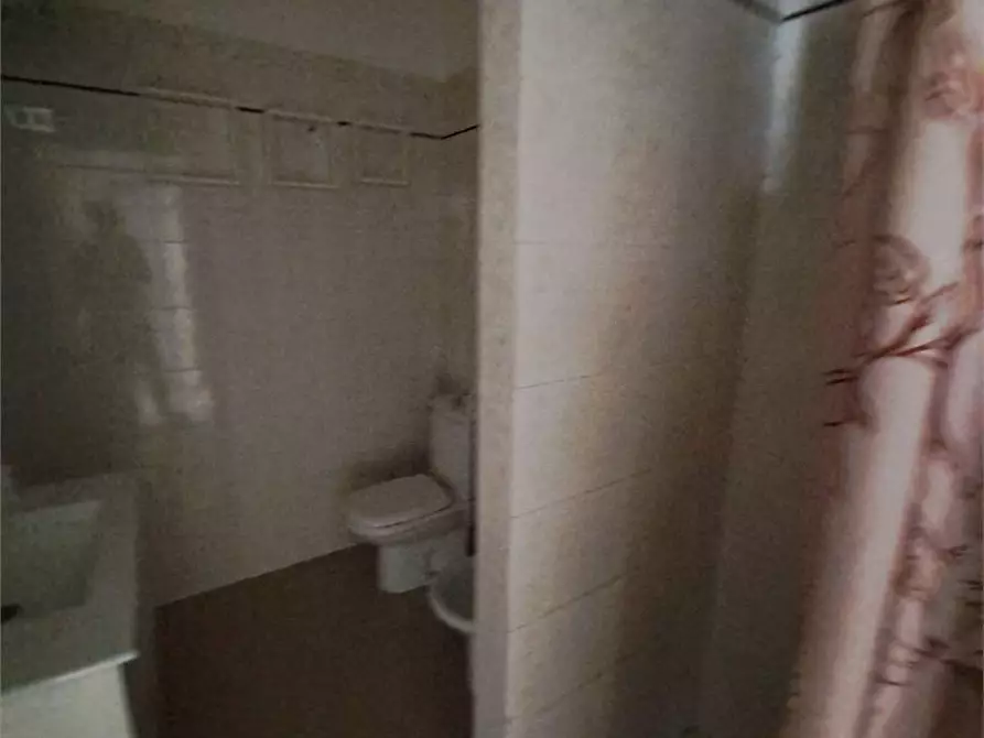 Immagine 15 di Appartamento in vendita  in via dei Mulini a Livorno