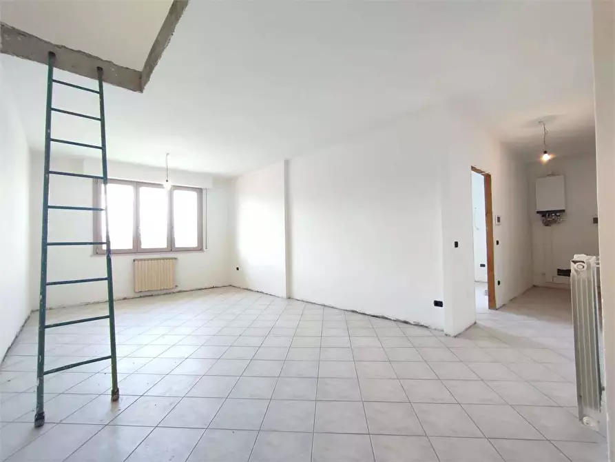 Immagine 6 di Appartamento in vendita  in Via Alessandro Volta a Ponsacco