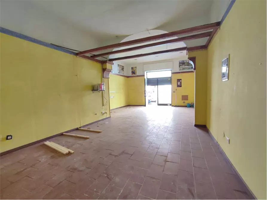 Immagine 1 di Negozio in vendita  in via Goldoni 11 a Livorno