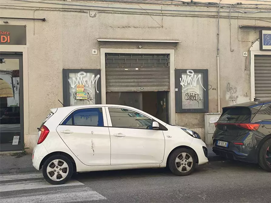 Immagine 9 di Negozio in vendita  in via Goldoni 11 a Livorno