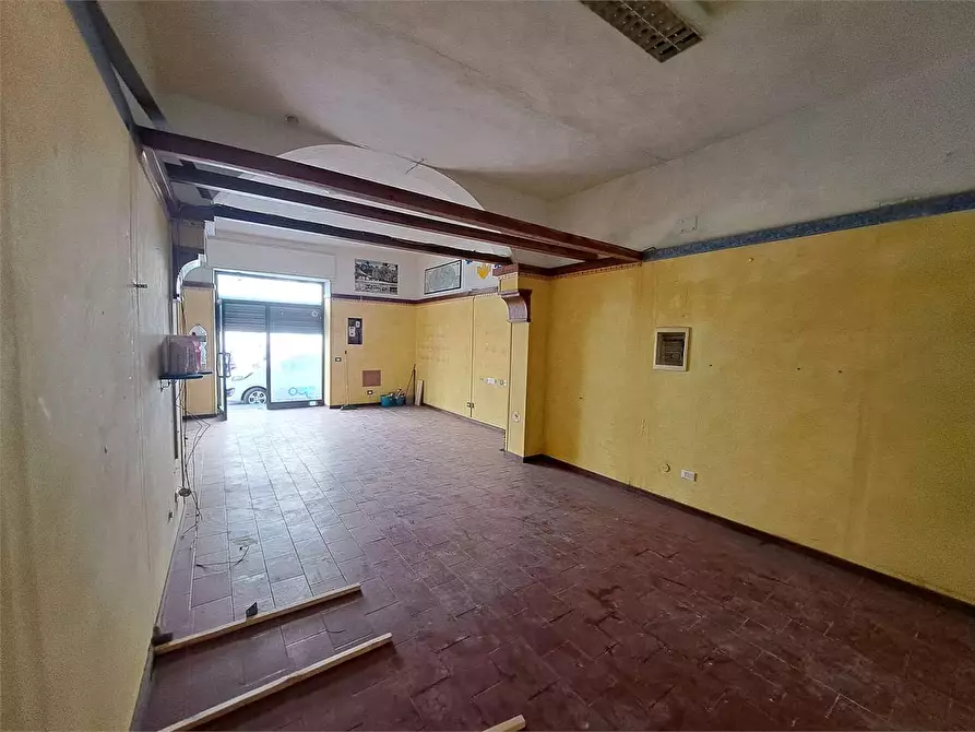 Immagine 15 di Negozio in vendita  in via Goldoni 11 a Livorno