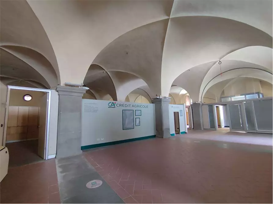 Immagine 2 di Ufficio in affitto  in SCALI DELLE PIETRE a Livorno
