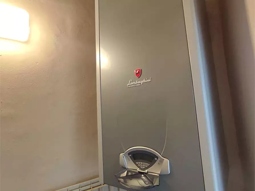Immagine 32 di Appartamento in vendita  in via Goldoni a Livorno