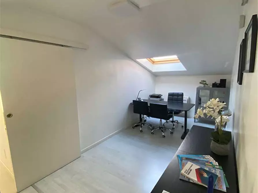 Immagine 3 di Ufficio in affitto  in Via Guglielmo Marconi a Desenzano Del Garda