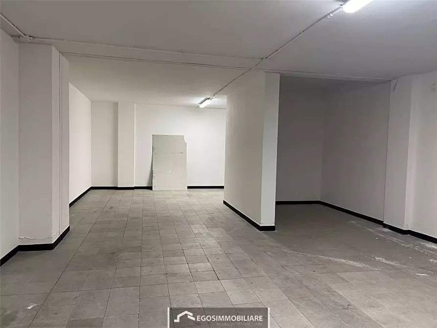 Immagine 1 di Capannone industriale in vendita  a Desenzano Del Garda