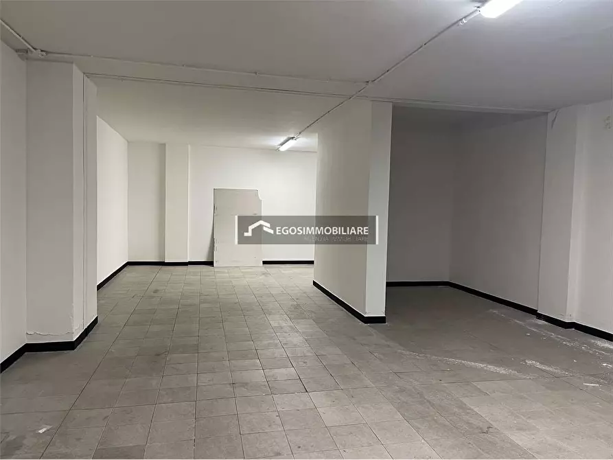 Immagine 1 di Capannone industriale in vendita  a Desenzano Del Garda