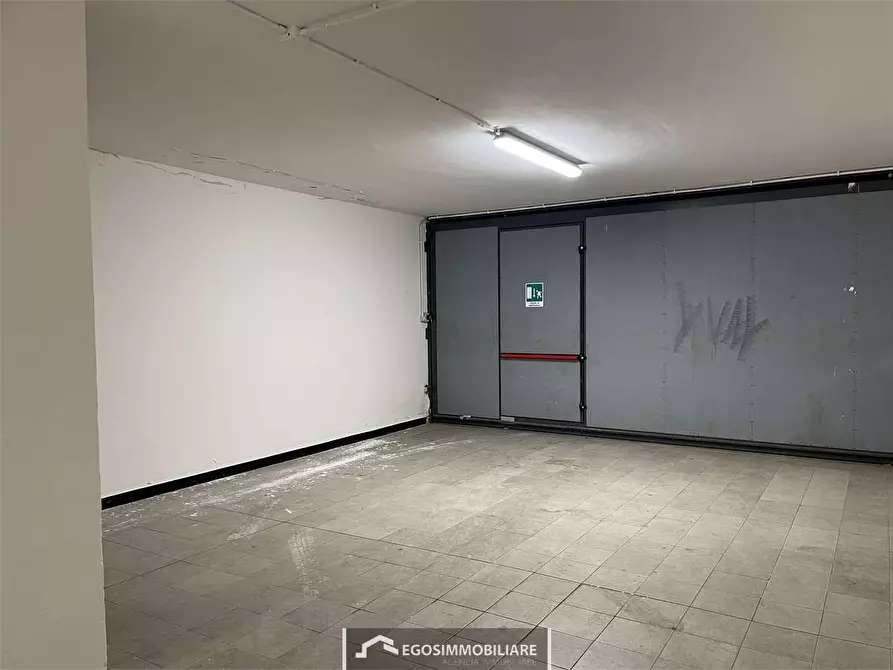 Immagine 3 di Capannone industriale in vendita  a Desenzano Del Garda