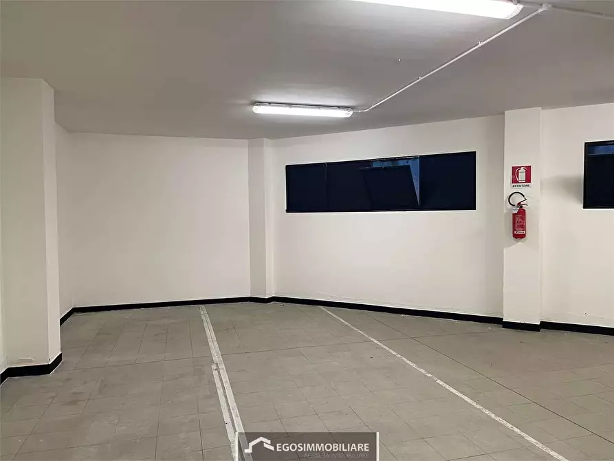 Immagine 11 di Capannone industriale in vendita  a Desenzano Del Garda