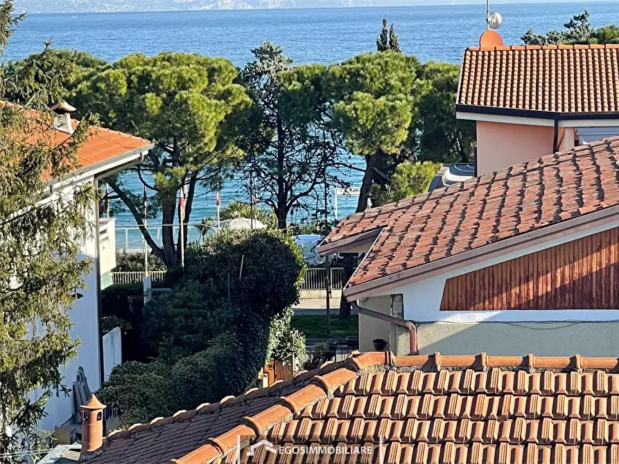 Immagine 32 di Appartamento in vendita  in Via Sirmione 21 a Desenzano Del Garda