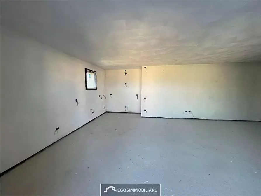 Immagine 30 di Attico in vendita  in Via Sirmione 21 a Desenzano Del Garda