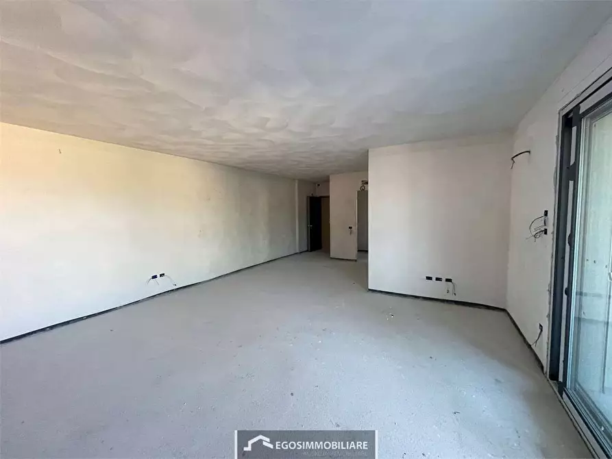 Immagine 20 di Attico in vendita  in Via Sirmione 21 a Desenzano Del Garda