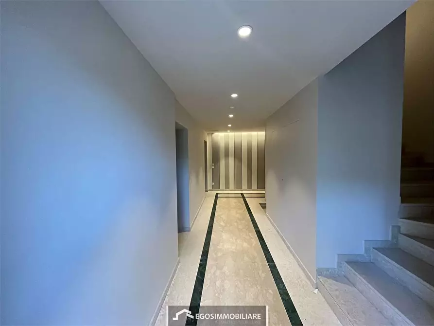 Immagine 32 di Attico in vendita  in Via Sirmione 21 a Desenzano Del Garda