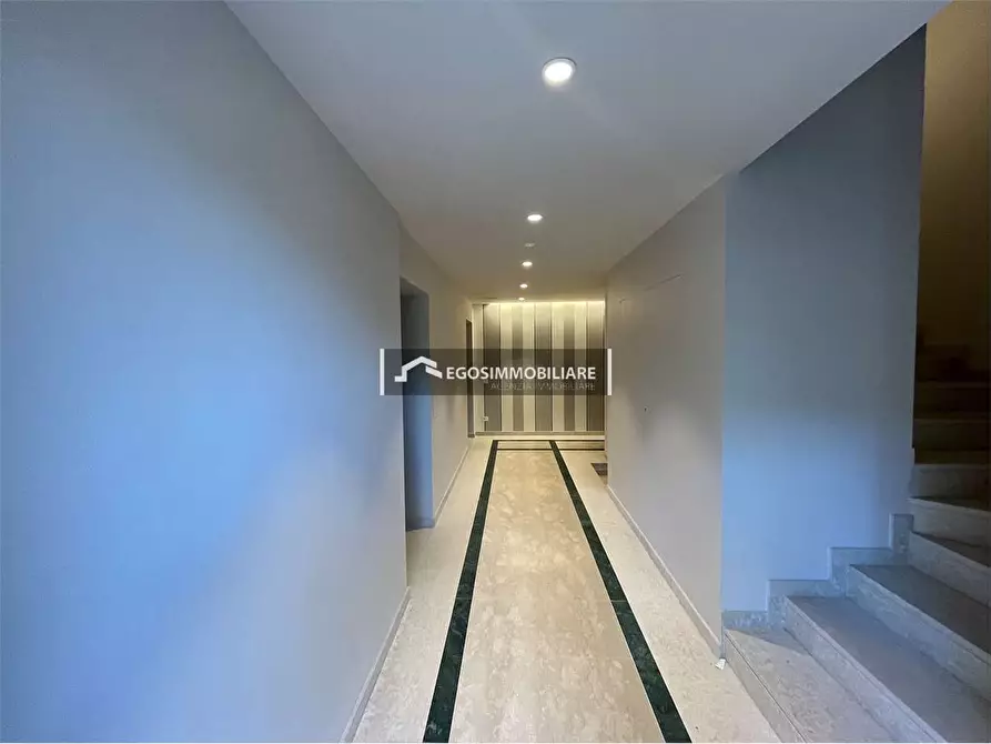 Immagine 32 di Attico in vendita  in Via Sirmione 21 a Desenzano Del Garda