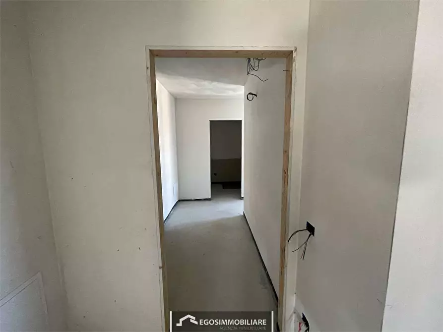 Immagine 10 di Attico in vendita  in Via Sirmione 21 a Desenzano Del Garda