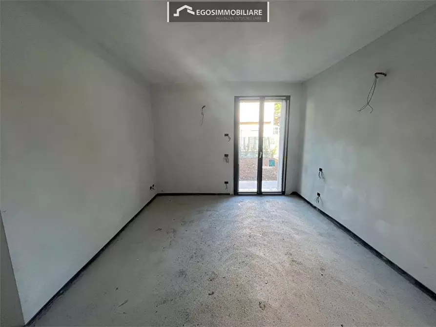 Immagine 20 di Trilocale in vendita  in Via Sirmione 21 a Desenzano Del Garda