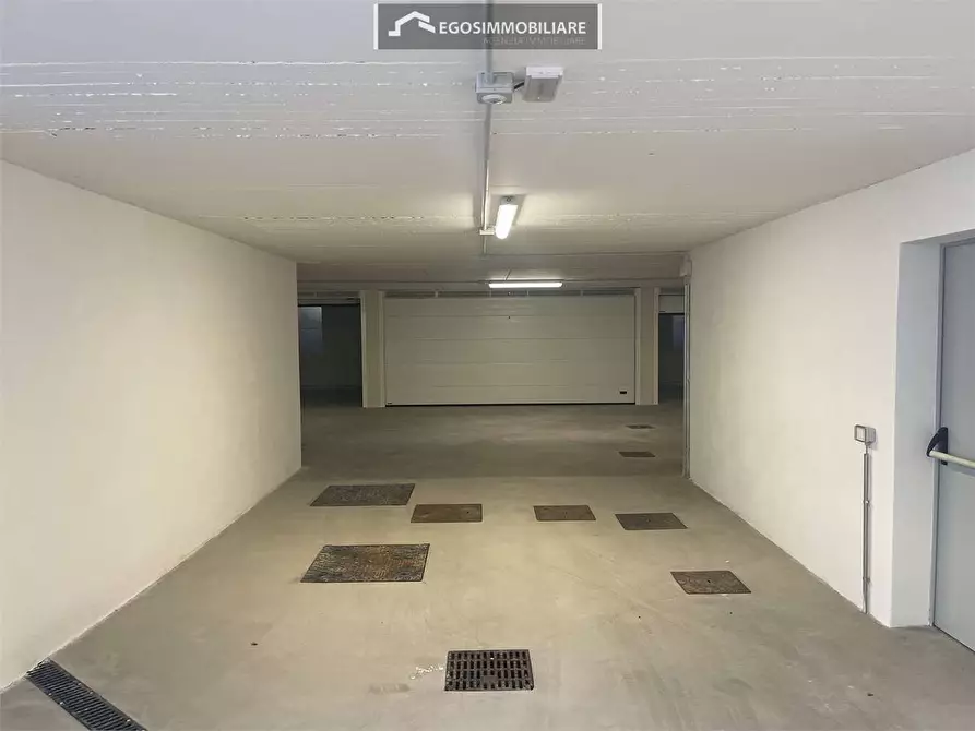 Immagine 23 di Trilocale in vendita  in Via Sirmione 21 a Desenzano Del Garda