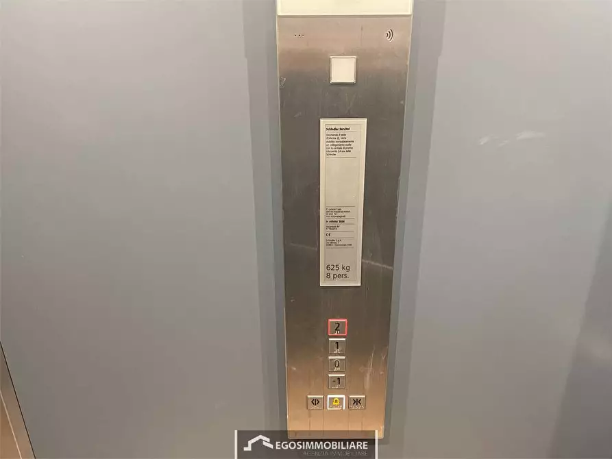 Immagine 26 di Trilocale in vendita  in Via Sirmione 21 a Desenzano Del Garda