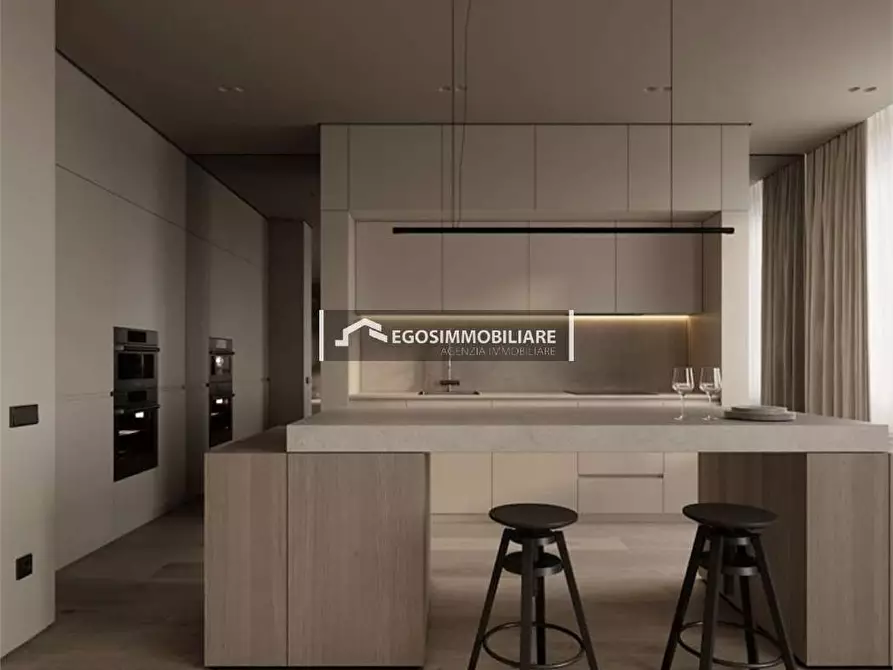 Immagine 2 di Villa in vendita  in via Mezzocolle 23 a Desenzano Del Garda