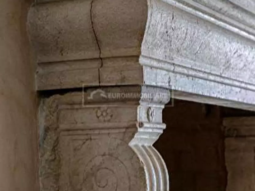 Immagine 8 di Villa in vendita  a Padenghe Sul Garda