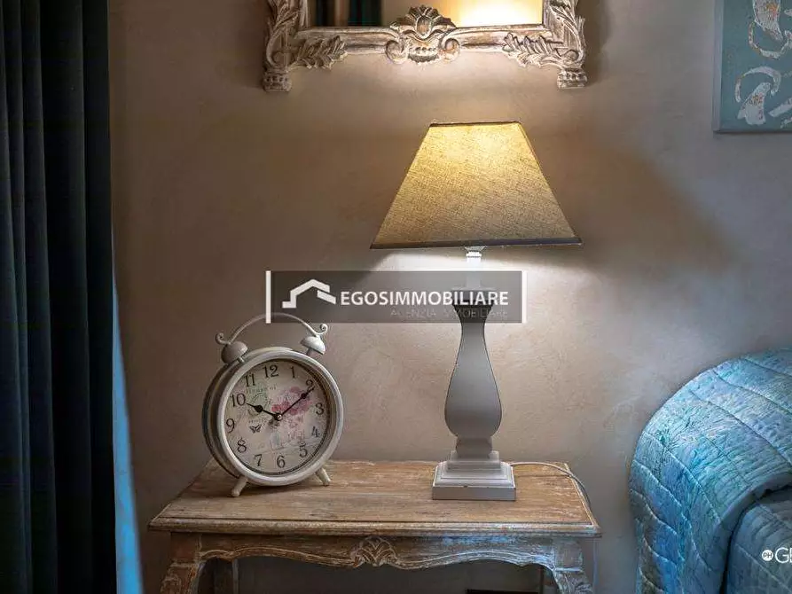 Immagine 25 di Villa in vendita  a Padenghe Sul Garda