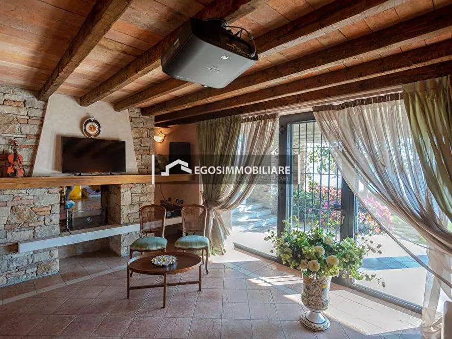 Immagine 28 di Villa in vendita  a Padenghe Sul Garda