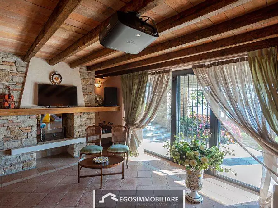 Immagine 29 di Villa in vendita  a Padenghe Sul Garda