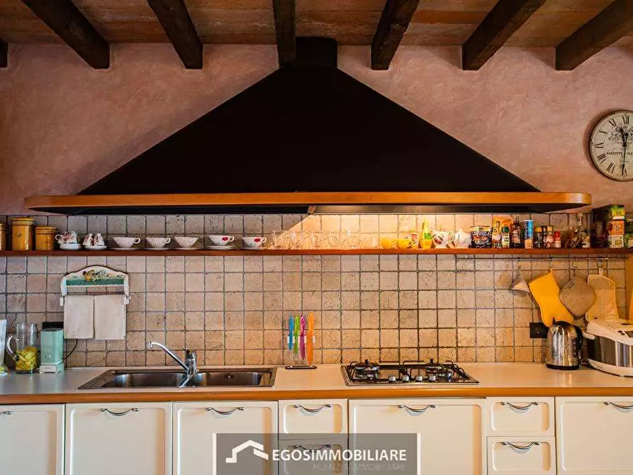 Immagine 40 di Villa in vendita  a Padenghe Sul Garda