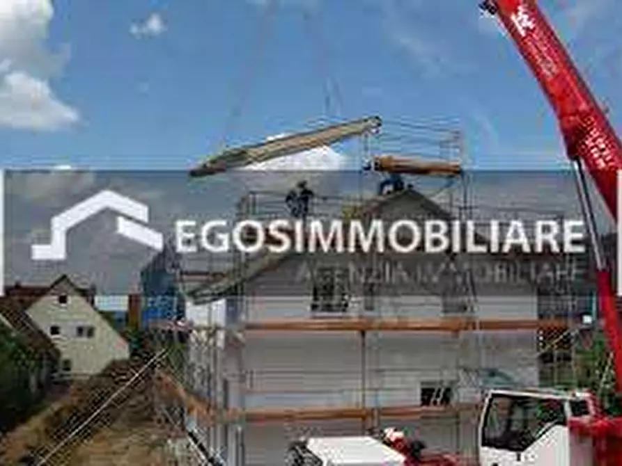 Immagine 2 di Appartamento in vendita  in Piazza Garibaldi a Desenzano Del Garda