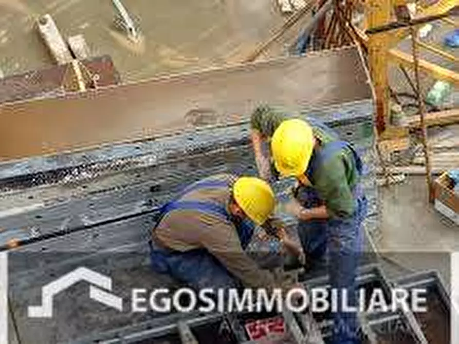 Immagine 4 di Appartamento in vendita  in Piazza Garibaldi a Desenzano Del Garda