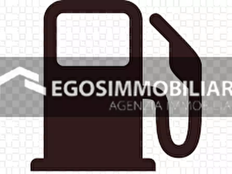 Immagine 7 di Garage in vendita  a Desenzano Del Garda