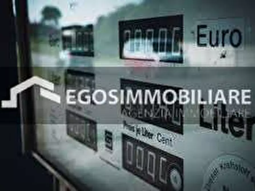 Immagine 21 di Garage in vendita  a Desenzano Del Garda