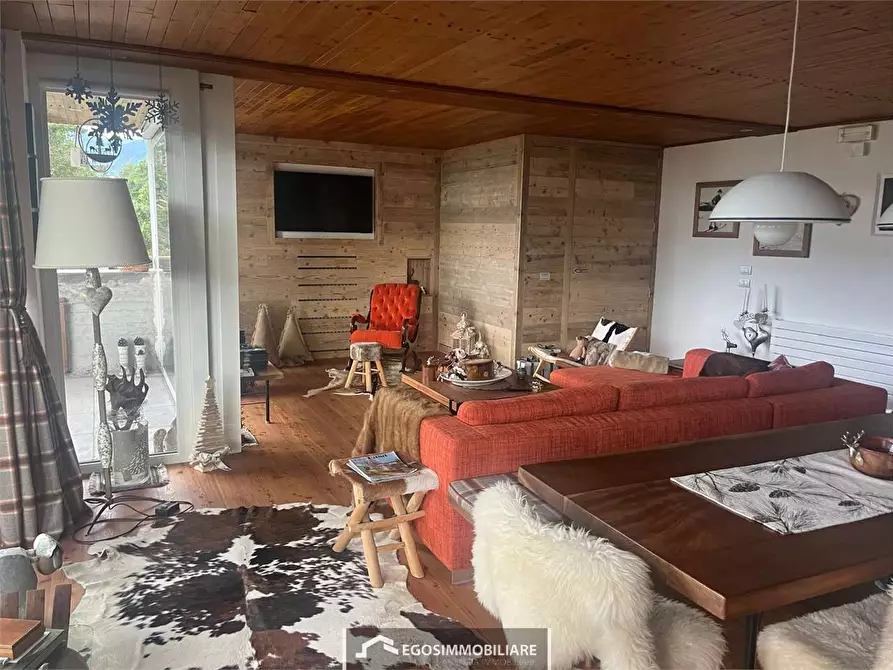 Immagine 1 di Villa in affitto  in Via Don Natale Talamini a Borca Di Cadore
